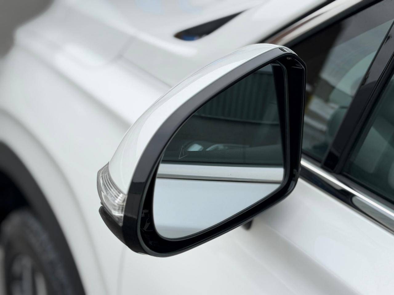 2023 Hyundai Santa Fe LUXURY   AWD   HYBRID   NO ACCIDENT Photo