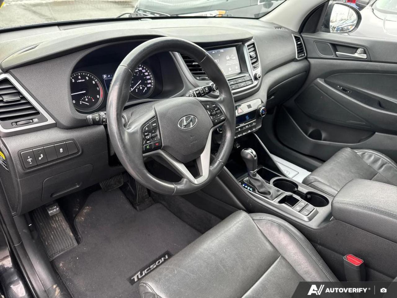 2018 Hyundai Tucson SE 2.0L BACKUP CAM   BLUETOOTH   HTD SEATS   KEYLE Photo