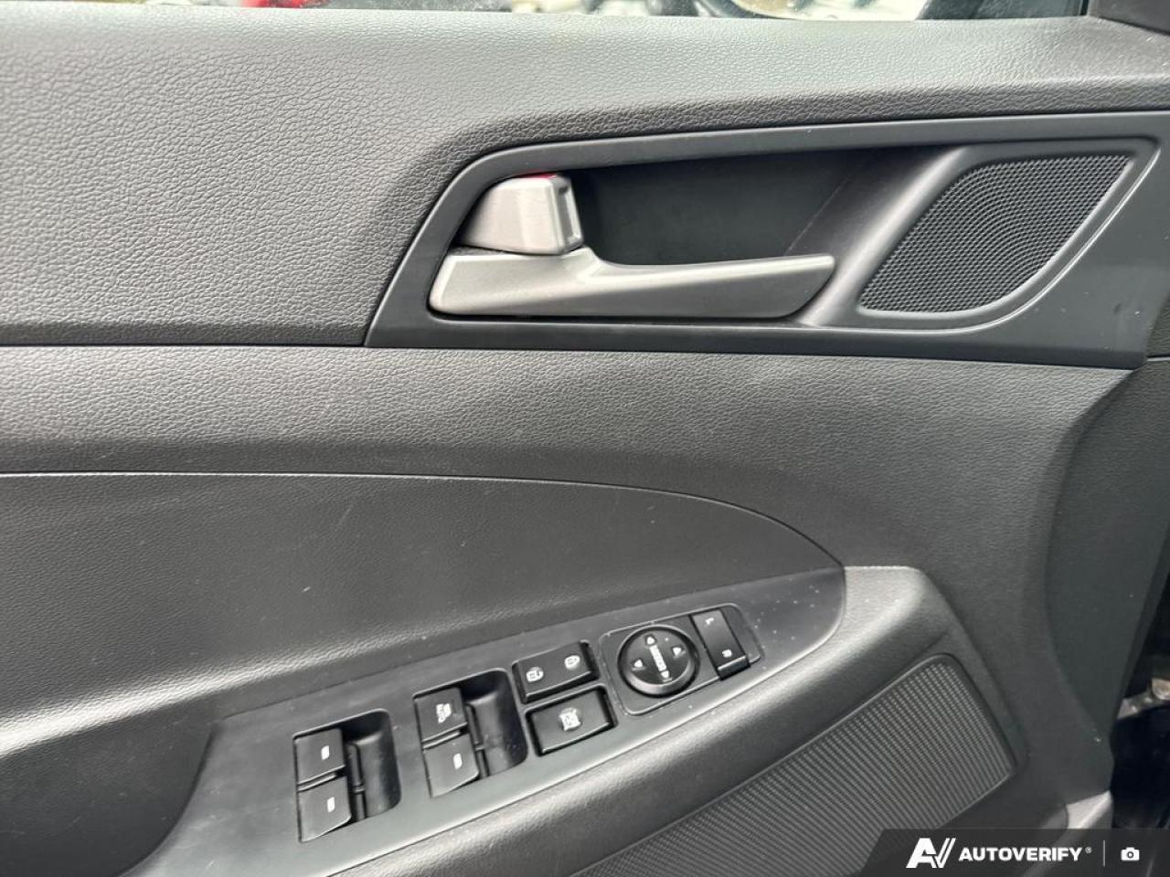 2018 Hyundai Tucson SE 2.0L BACKUP CAM   BLUETOOTH   HTD SEATS   KEYLE Photo