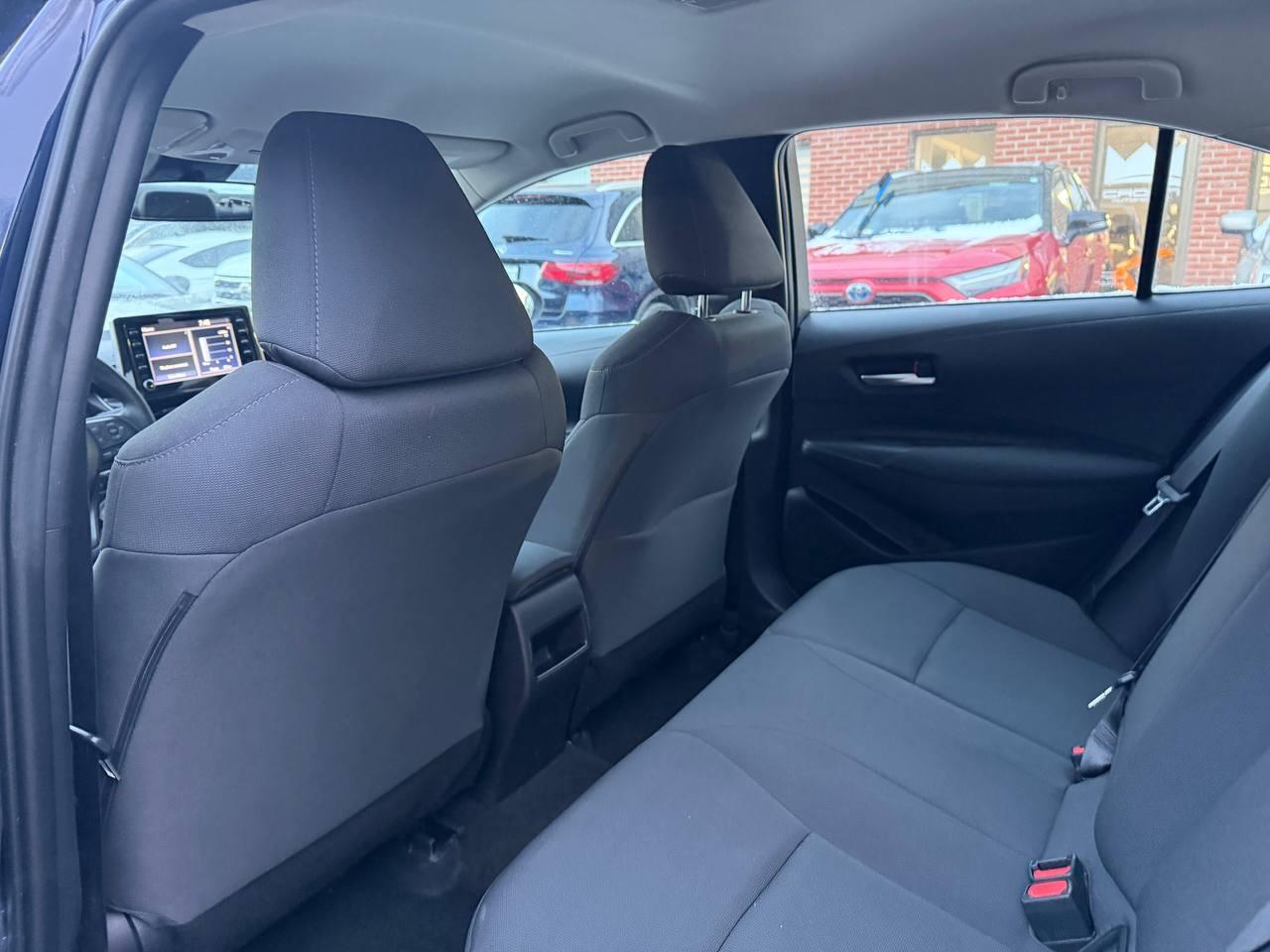 2021 Toyota Corolla LE, HEATED SEATS, REAR VIEW CAMERA Photo