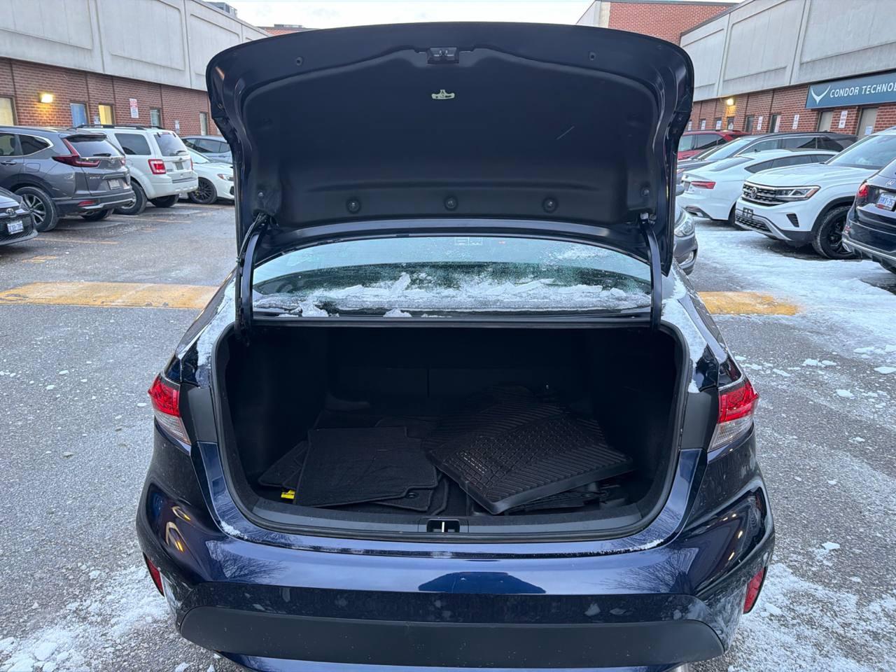 2021 Toyota Corolla LE, HEATED SEATS, REAR VIEW CAMERA Photo