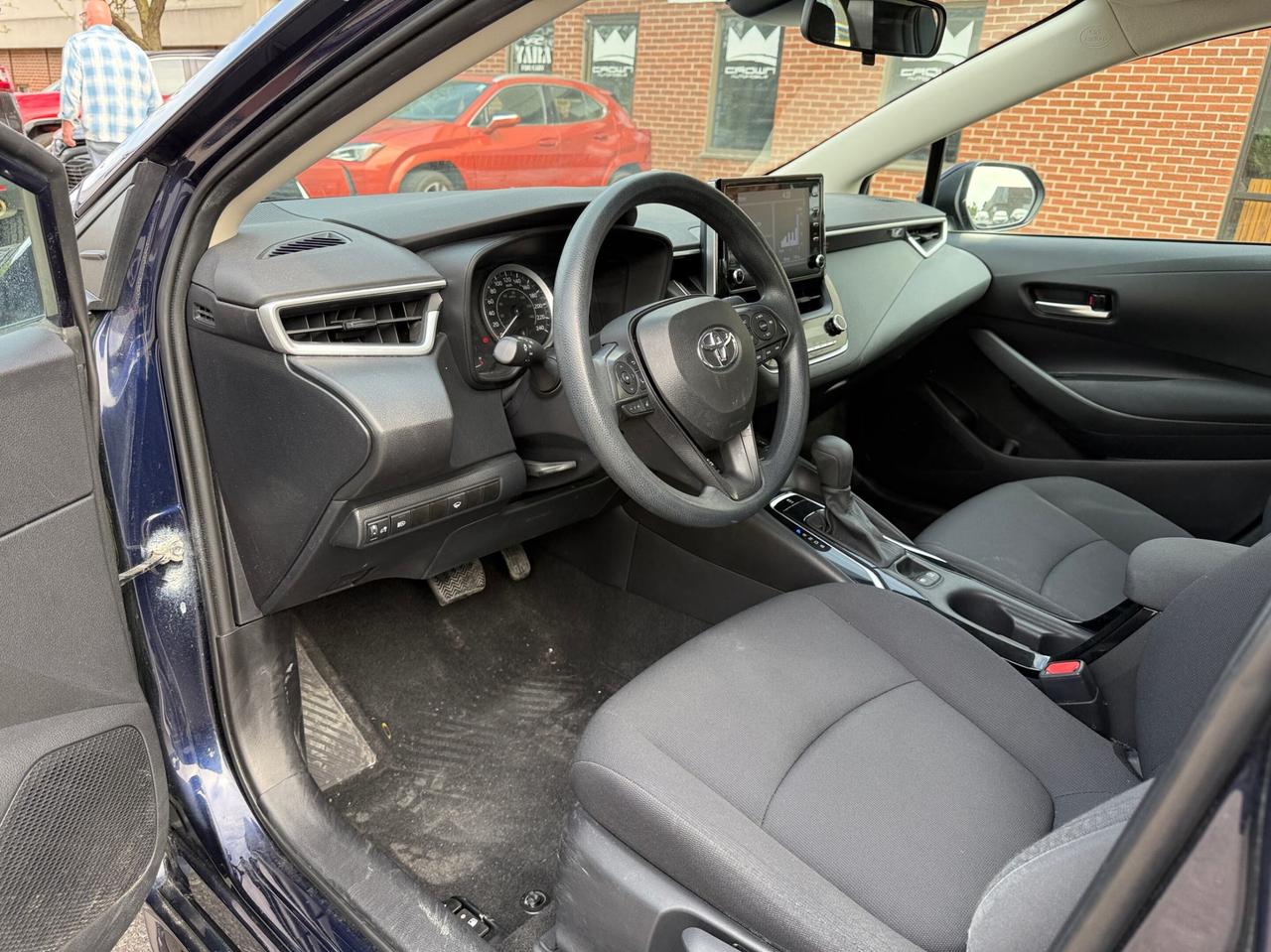 2021 Toyota Corolla LE, HEATED SEATS, REAR VIEW CAMERA Photo