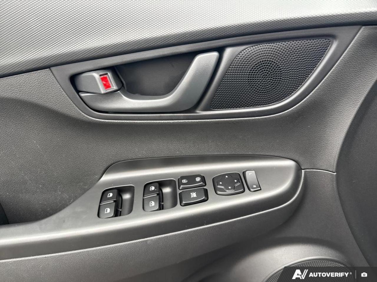 2022 Hyundai KONA 2.0L Preferred BACKUP CAM   BLUETOOTH   HTD SEATS Photo