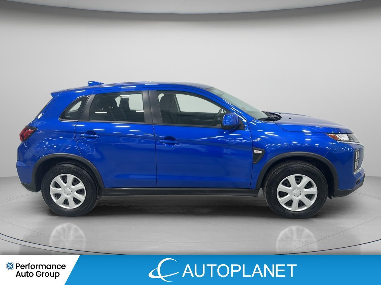 2023 Mitsubishi RVR ES 4x4, Apple CarPlay, Heated Seats! Photo3