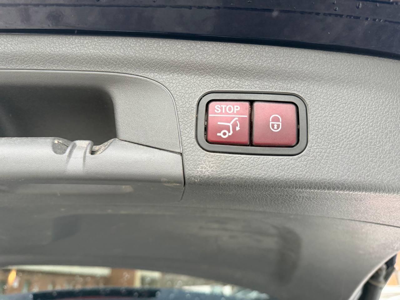 2020 Mercedes-Benz GLE-Class GLE 450 4MATIC SUV Photo