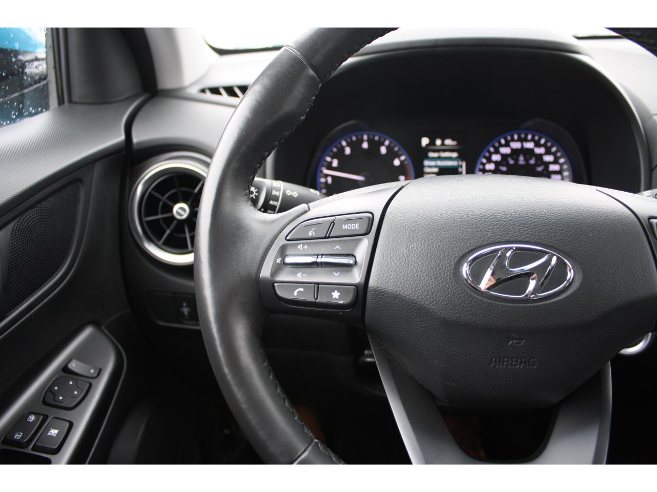 2023 Hyundai KONA 2.0L Preferred FWD / Heated Seats / Blind Spot Photo