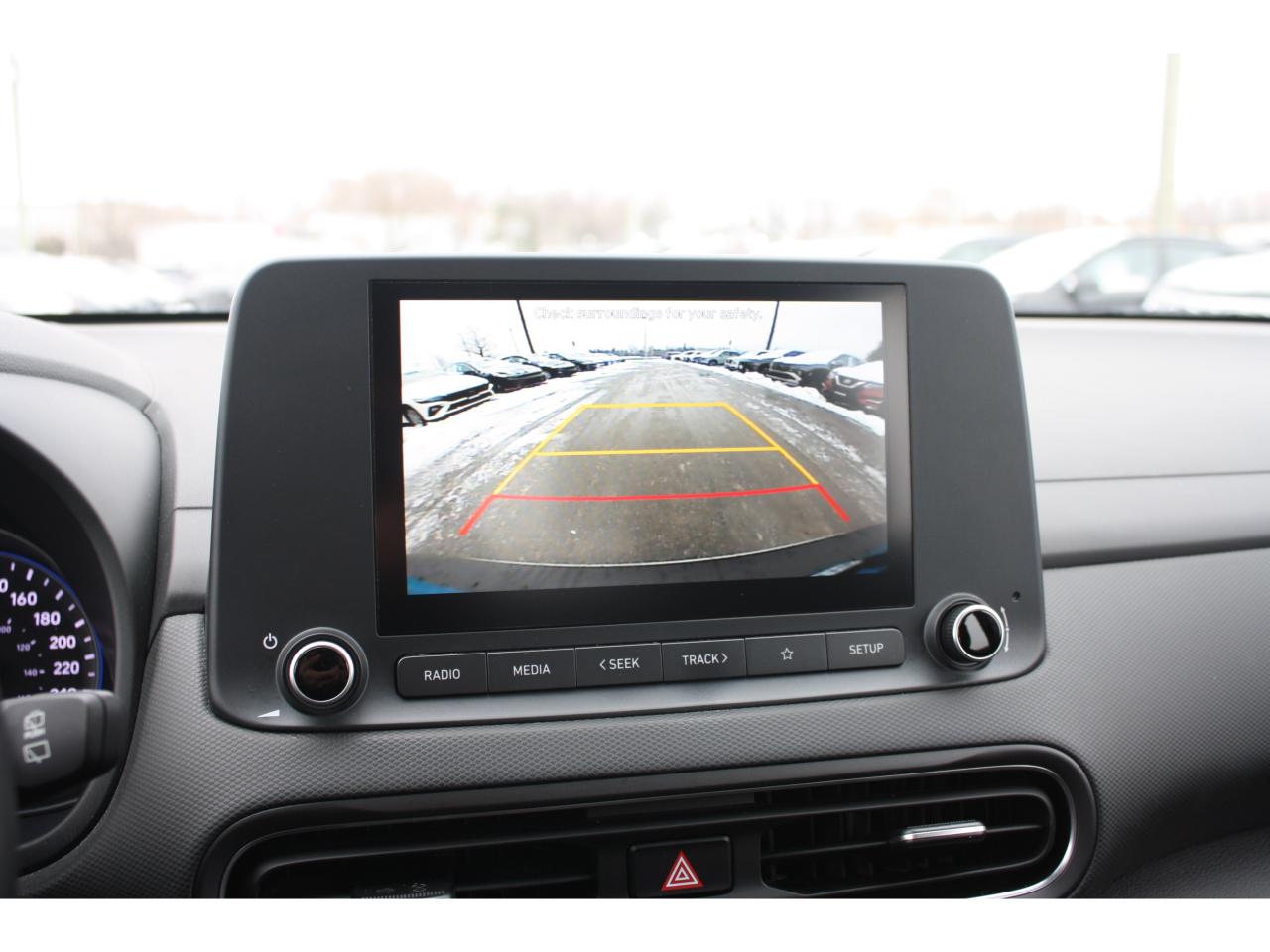 2023 Hyundai KONA 2.0L Preferred FWD / Heated Seats / Blind Spot Photo