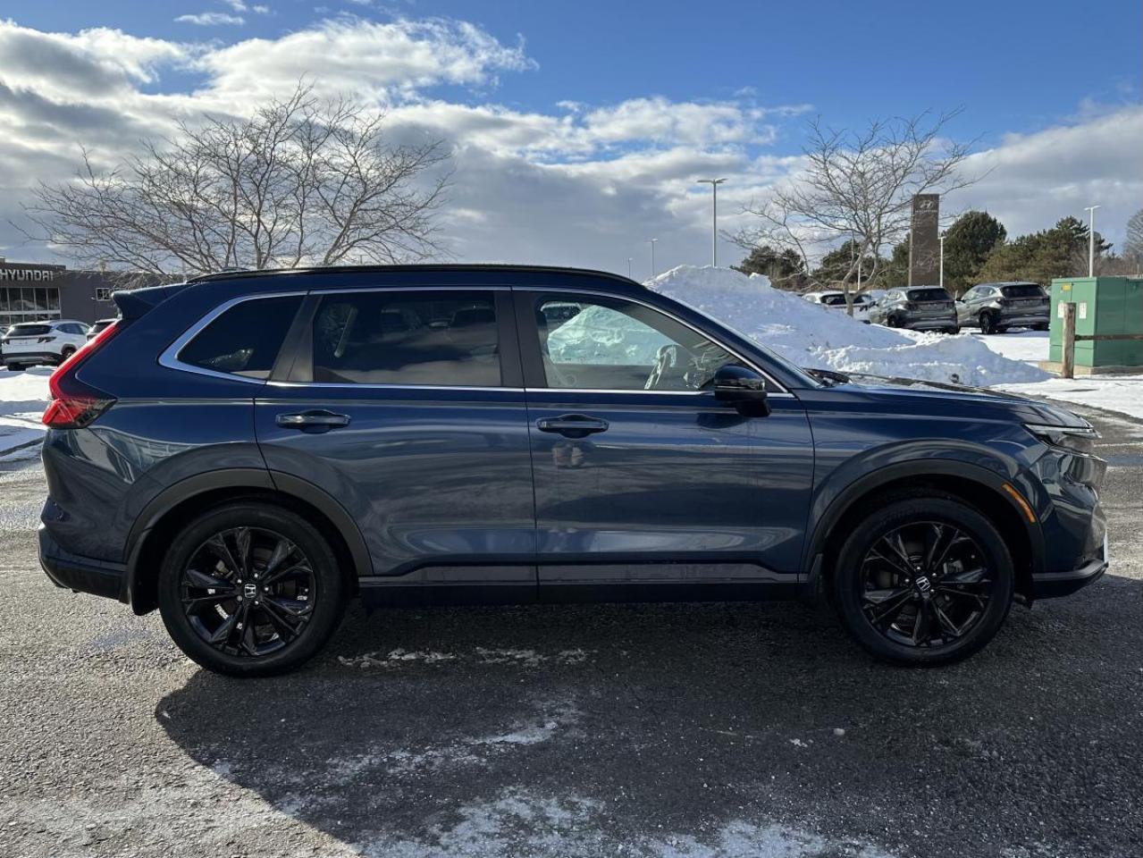 2024 Honda CR-V Hybrid Touring AWD - 1 OWNER Photo