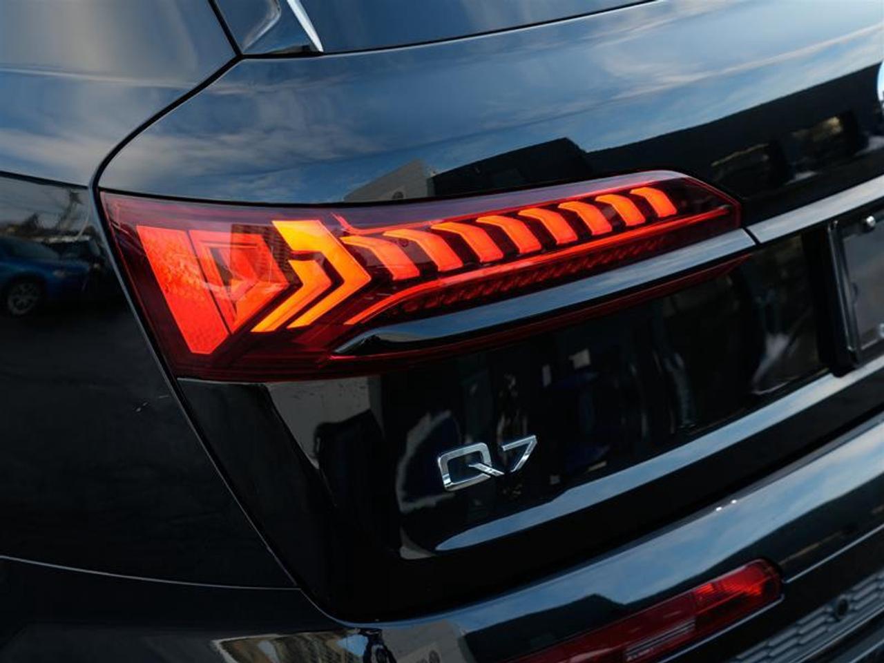 2022 Audi Q7 55 3.0T Technik quattro 8sp Tiptronic Photo