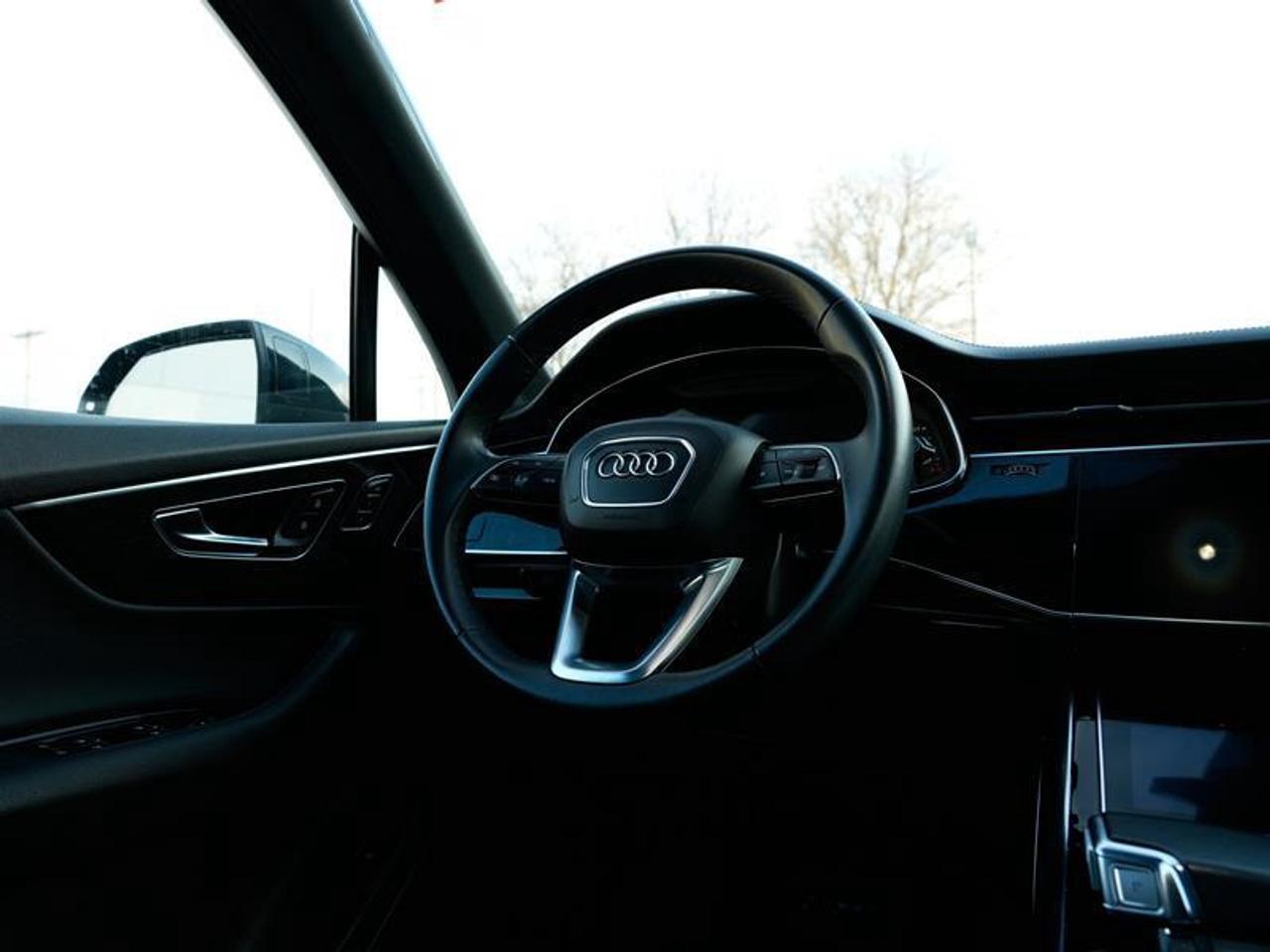 2022 Audi Q7 55 3.0T Technik quattro 8sp Tiptronic Photo