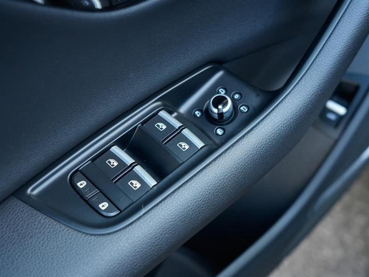 2022 Audi Q7 55 3.0T Technik quattro 8sp Tiptronic Photo