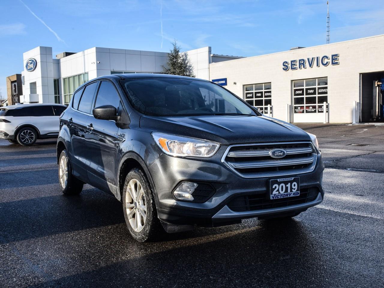 2019 Ford Escape SE Low Milage   4WD   Heated Seats Photo