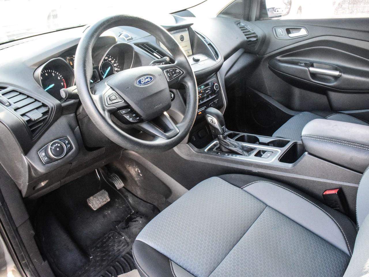 2019 Ford Escape SE Low Milage   4WD   Heated Seats Photo