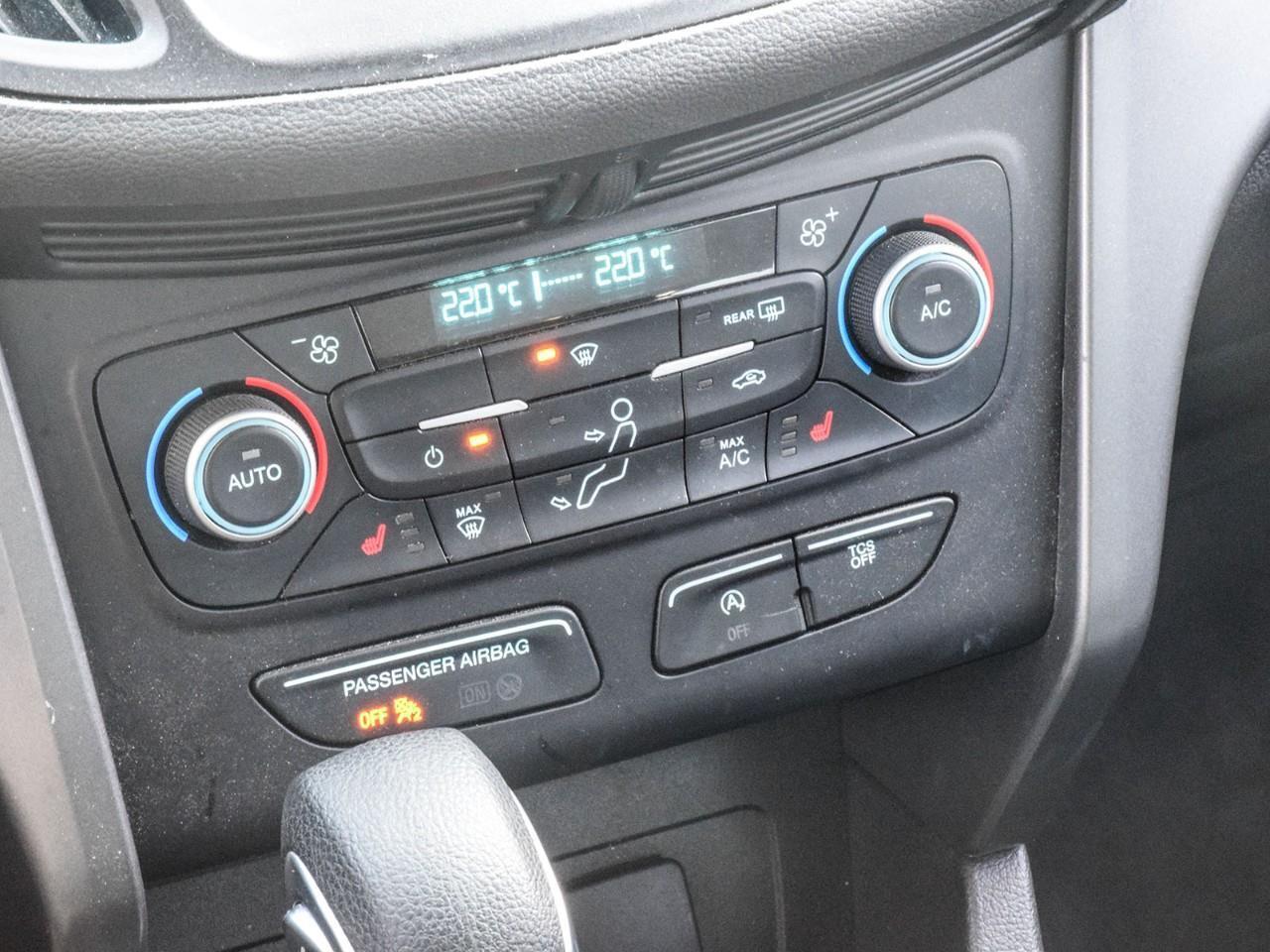 2019 Ford Escape SE Low Milage   4WD   Heated Seats Photo