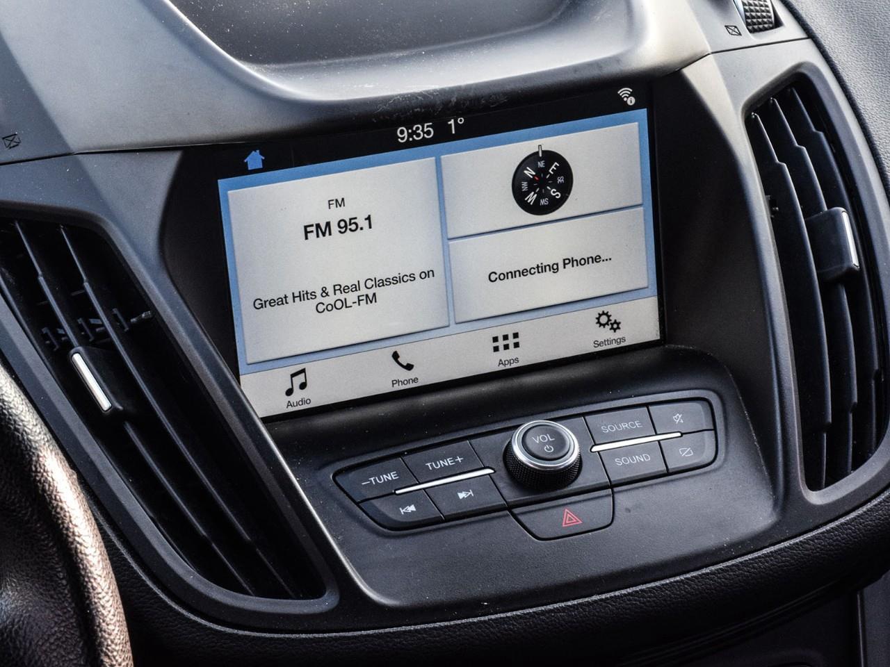 2019 Ford Escape SE Low Milage   4WD   Heated Seats Photo