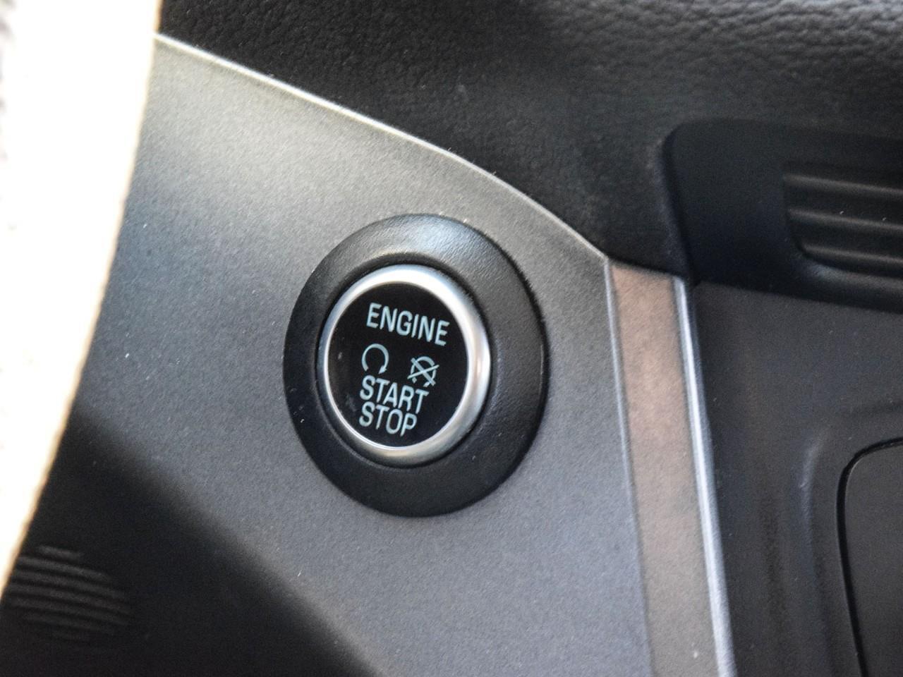 2019 Ford Escape SE Low Milage   4WD   Heated Seats Photo