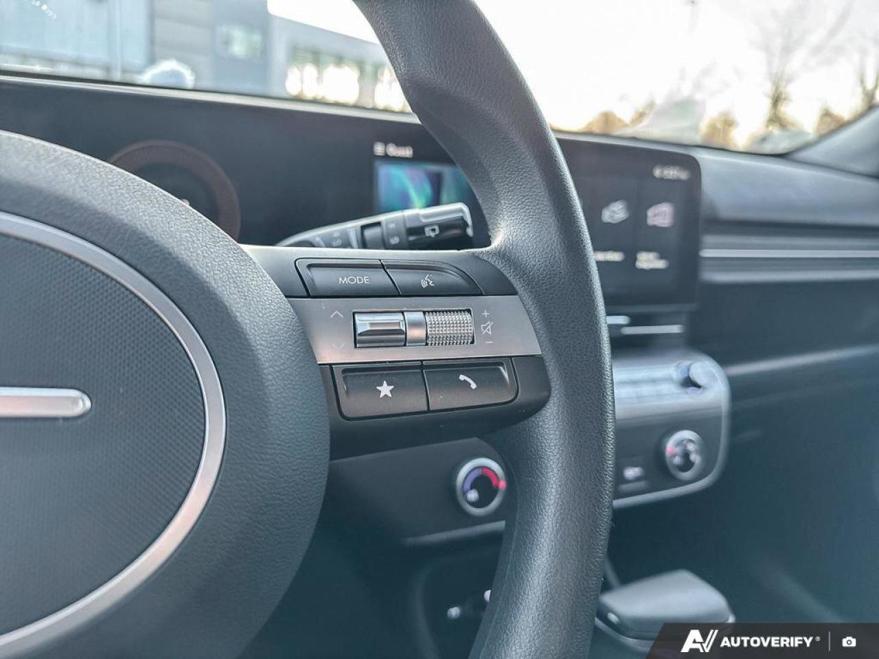 2025 Hyundai KONA Essential Photo