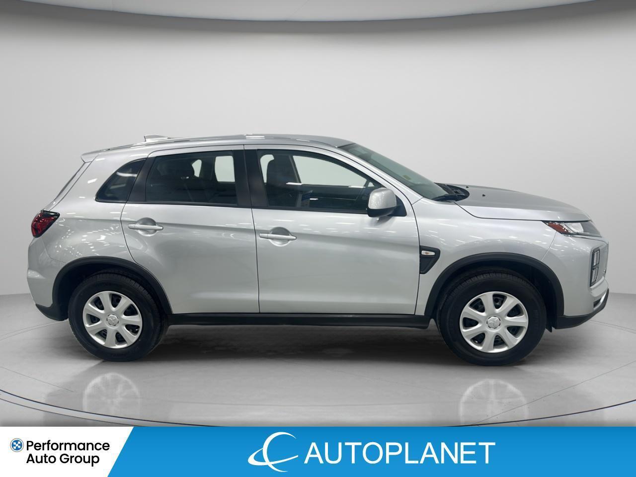 2023 Mitsubishi RVR ES AWD, Back Up Cam, Heated Seats, Bluetooth! Photo