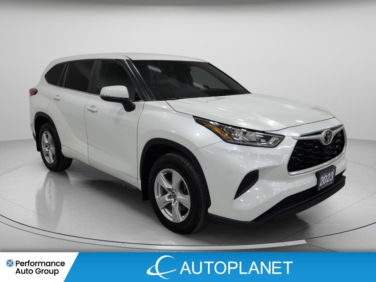 2023 Toyota Highlander LE AWD, Toyota Safety Sense 2.0, Heated Seats! Photo2