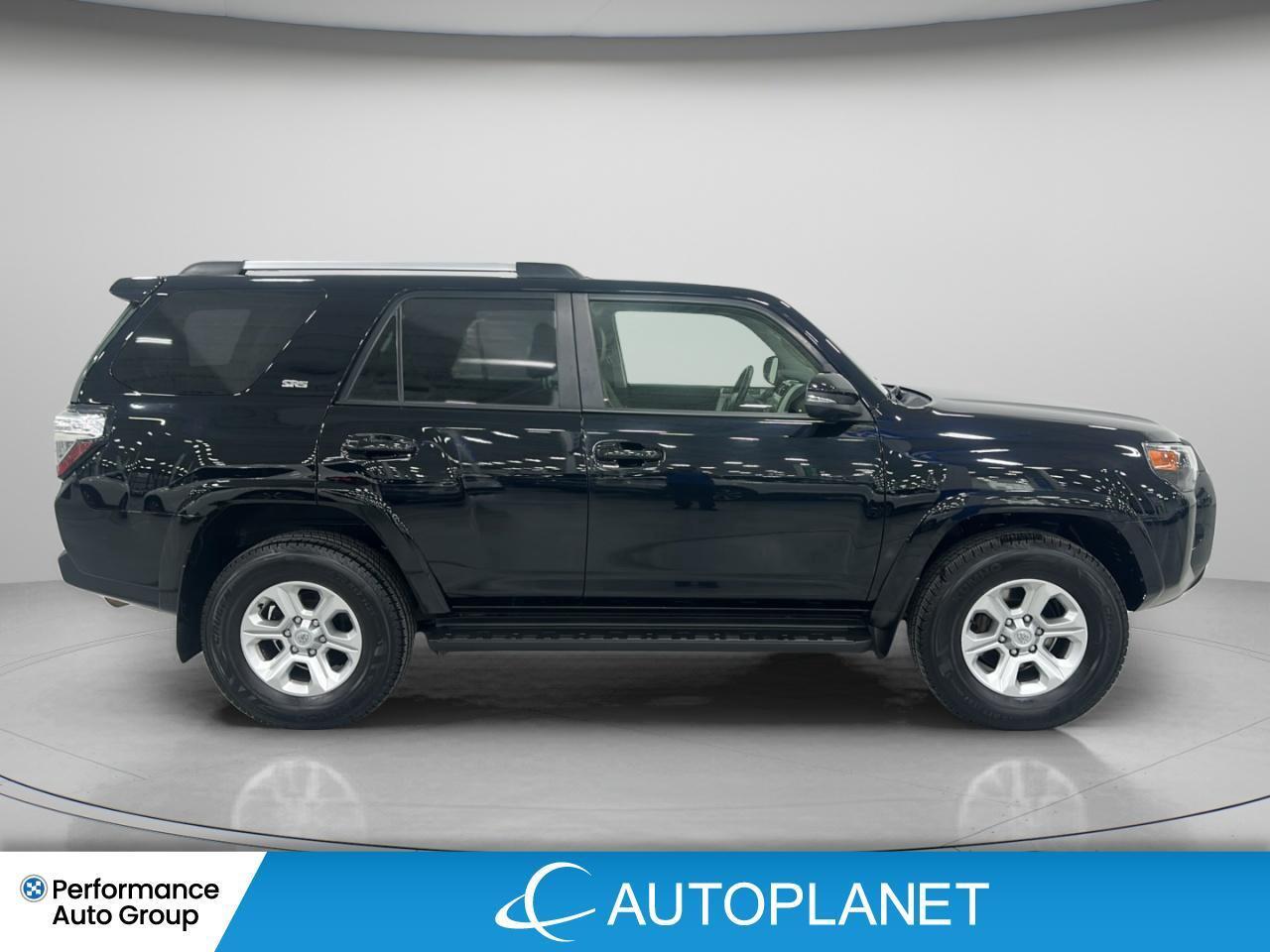 2023 Toyota 4Runner SR5 4x4, Back Up Cam, Heated Seats, Bluetooth! Photo3