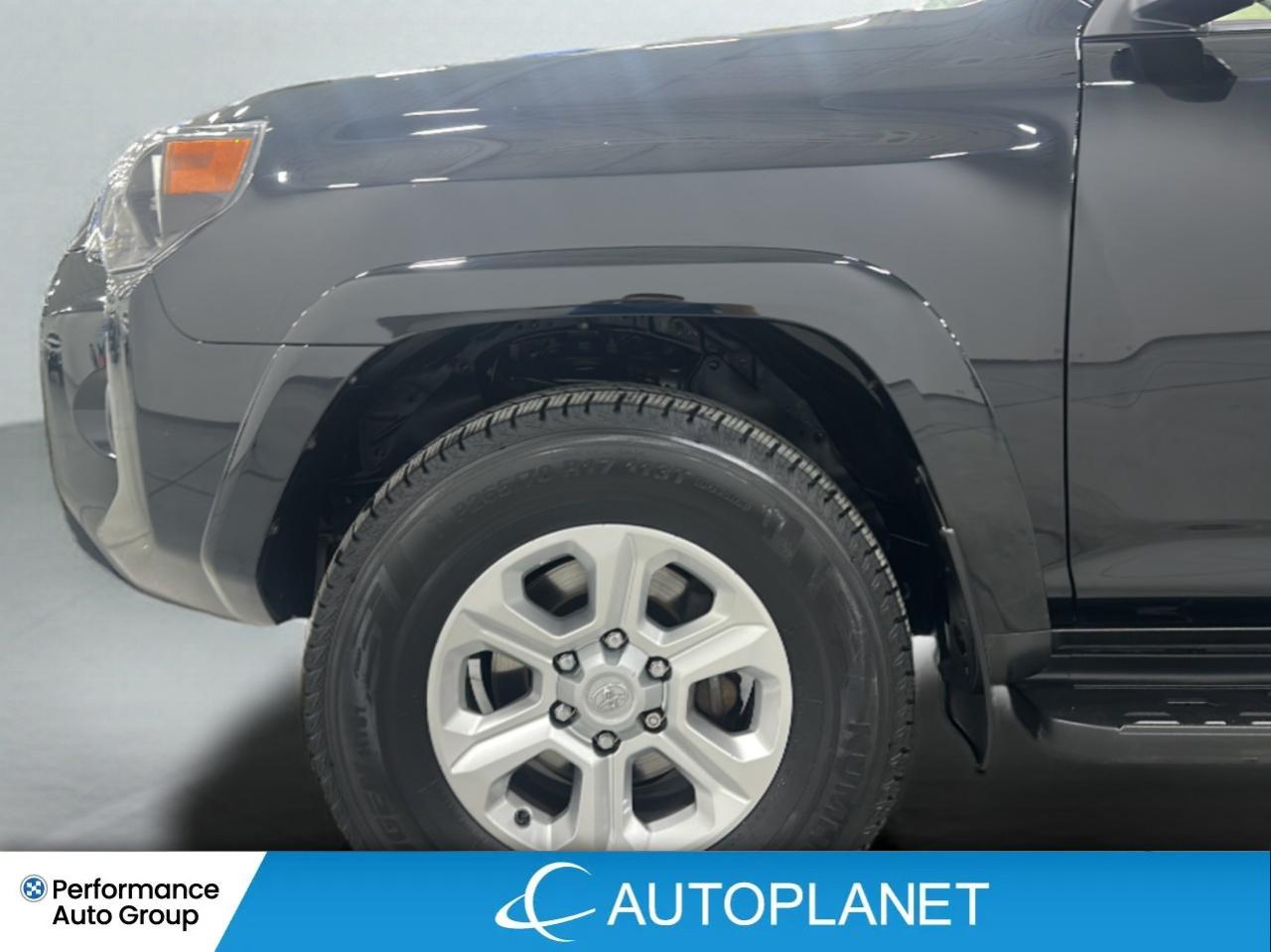 2023 Toyota 4Runner SR5 4x4, Back Up Cam, Heated Seats, Bluetooth! Photo