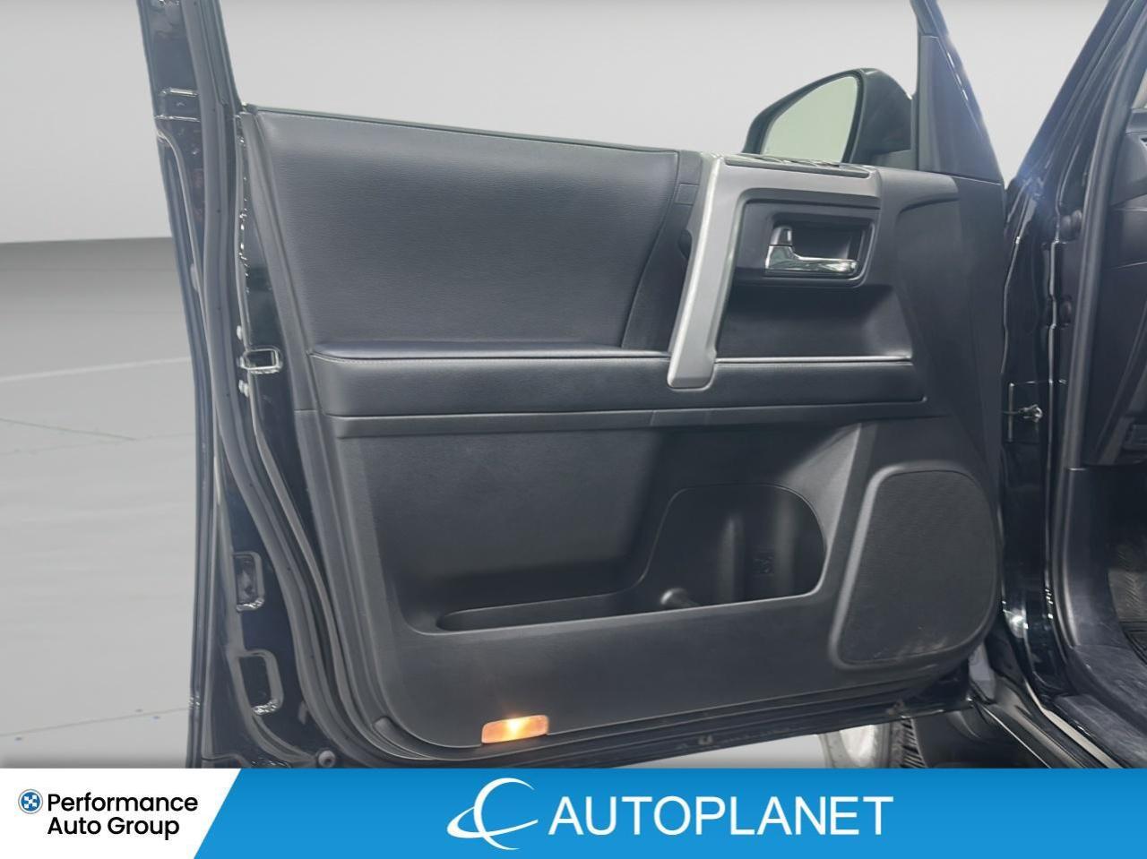 2023 Toyota 4Runner SR5 4x4, Back Up Cam, Heated Seats, Bluetooth! Photo