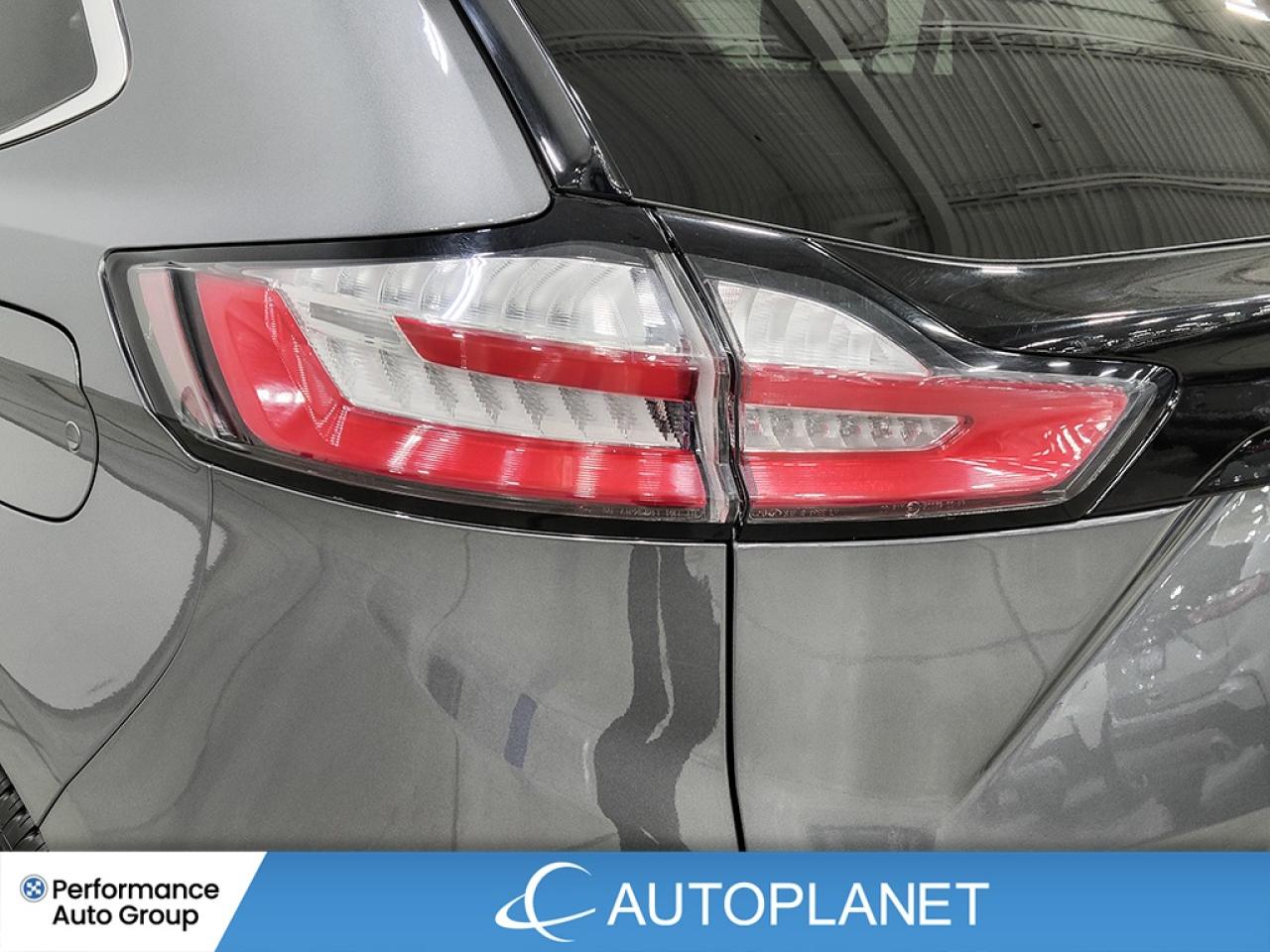 2023 Ford Edge Titanium AWD, Heated Seats, Remote Start! Photo