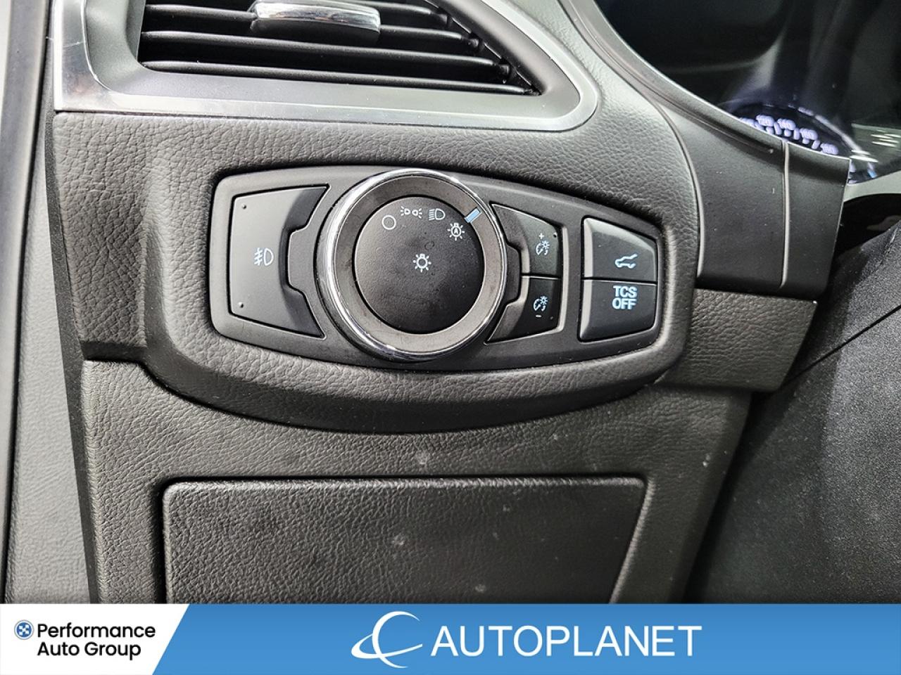 2023 Ford Edge Titanium AWD, Heated Seats, Remote Start! Photo