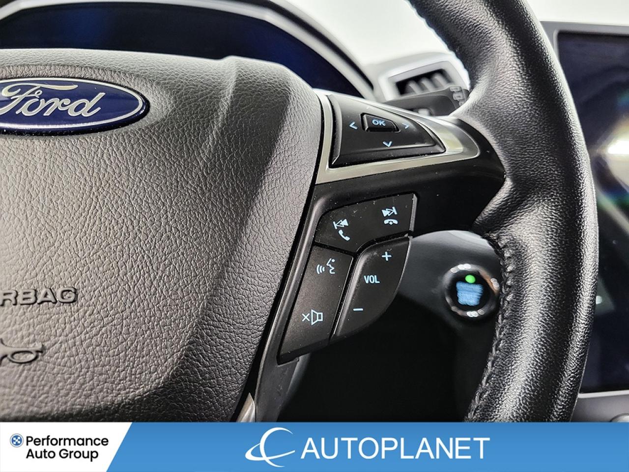 2023 Ford Edge Titanium AWD, Heated Seats, Remote Start! Photo