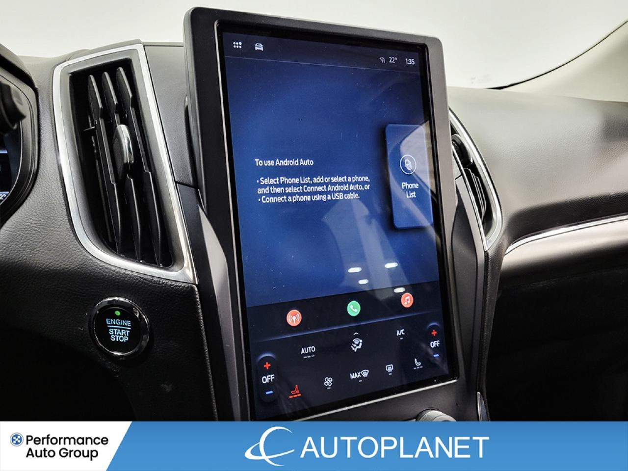 2023 Ford Edge Titanium AWD, Heated Seats, Remote Start! Photo