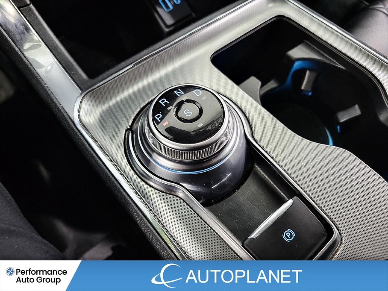 2023 Ford Edge Titanium AWD, Heated Seats, Remote Start! Photo