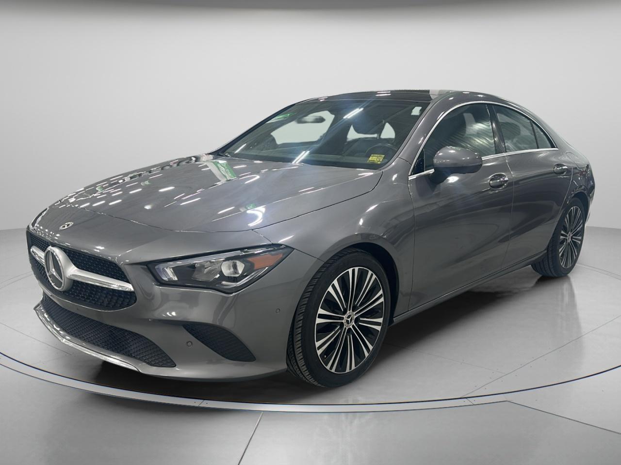 2023 Mercedes-Benz CLA250 4MATIC, Premium Pkg, Navi, Pano Roof, Heated Seats Photo