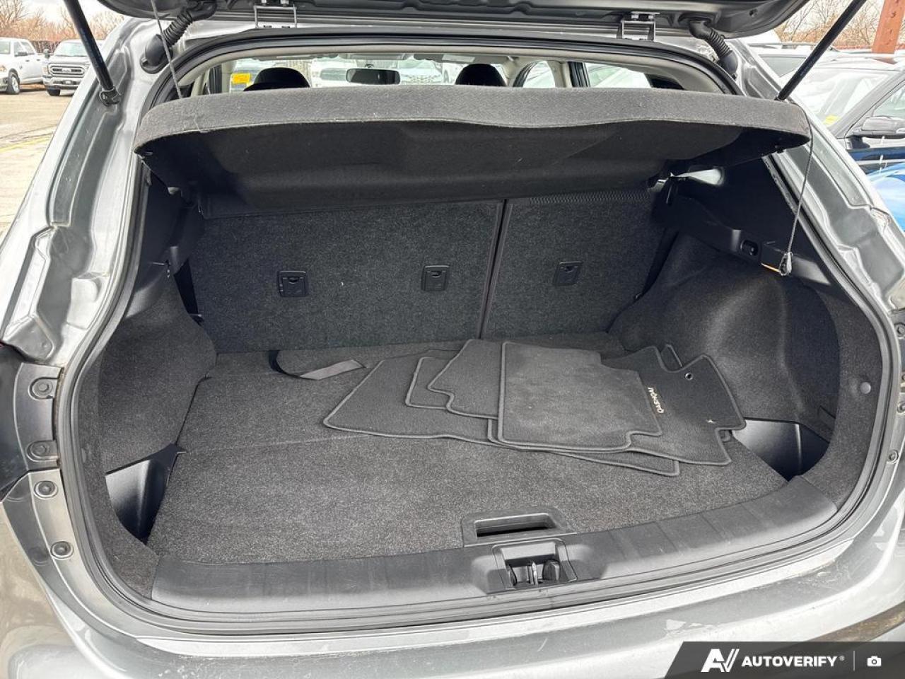 2019 Nissan Qashqai SV BACKUP CAM   BLUETOOTH   HTD SEATS   KEYLESS EN Photo