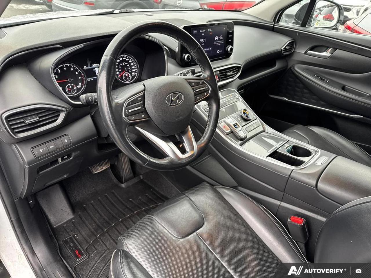 2022 Hyundai Santa Fe Urban BACKUP CAM   BLUETOOTH   HTD SEATS   KEYLESS Photo