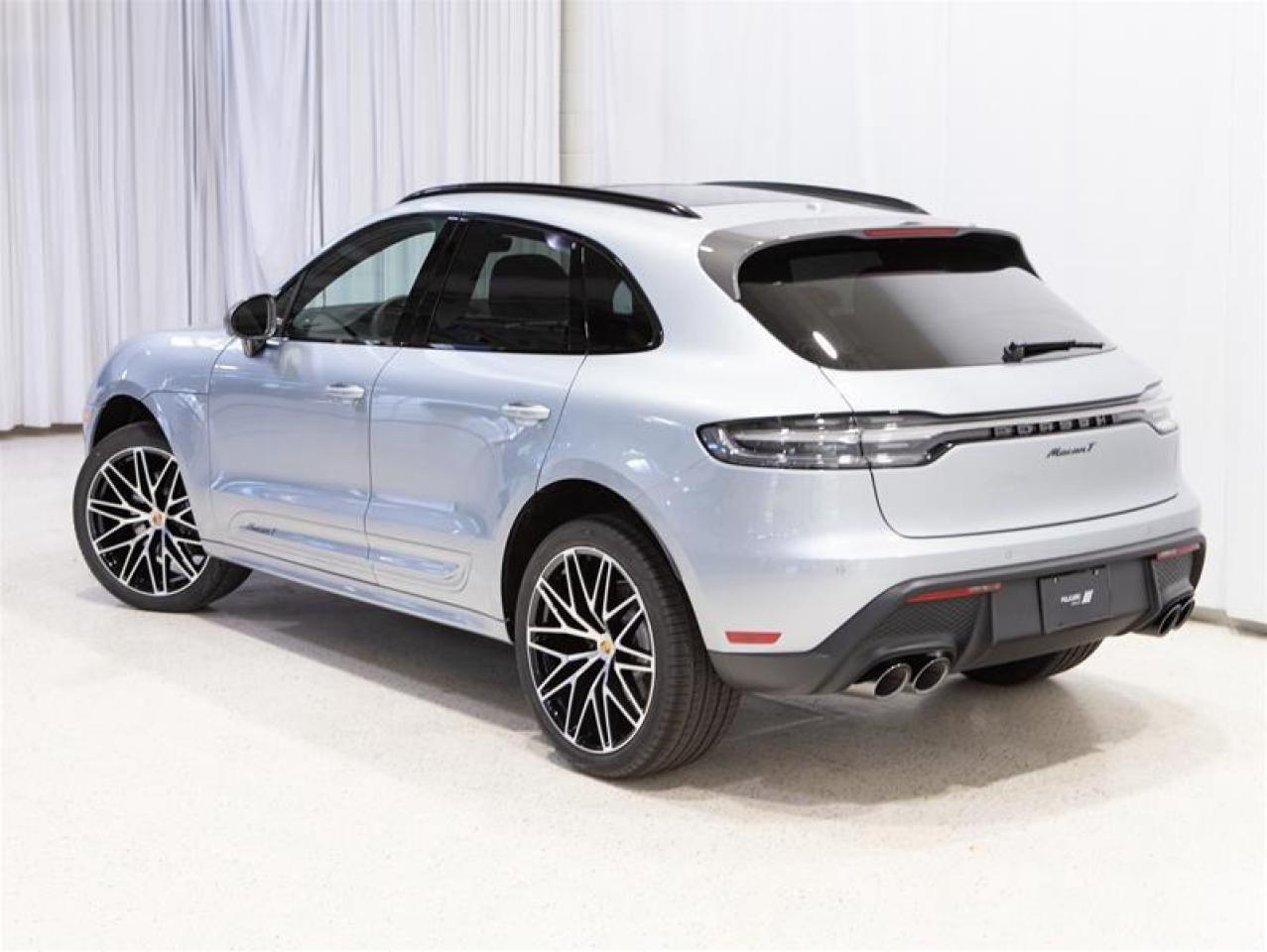 2026 Porsche Macan T AWD Photo