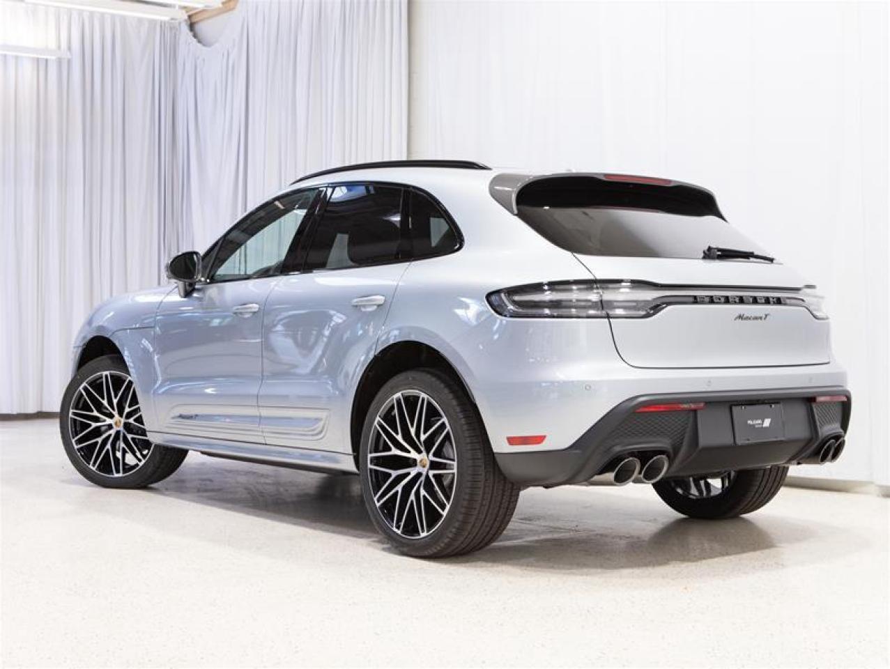 2026 Porsche Macan T AWD Photo