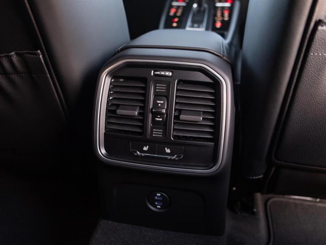 2026 Porsche Macan T AWD Photo