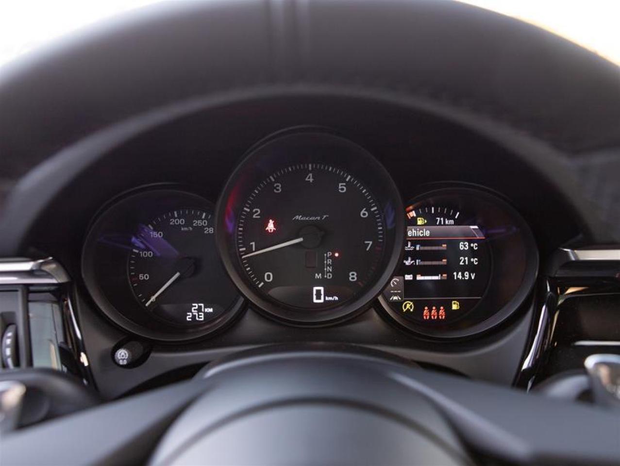 2026 Porsche Macan T AWD Photo