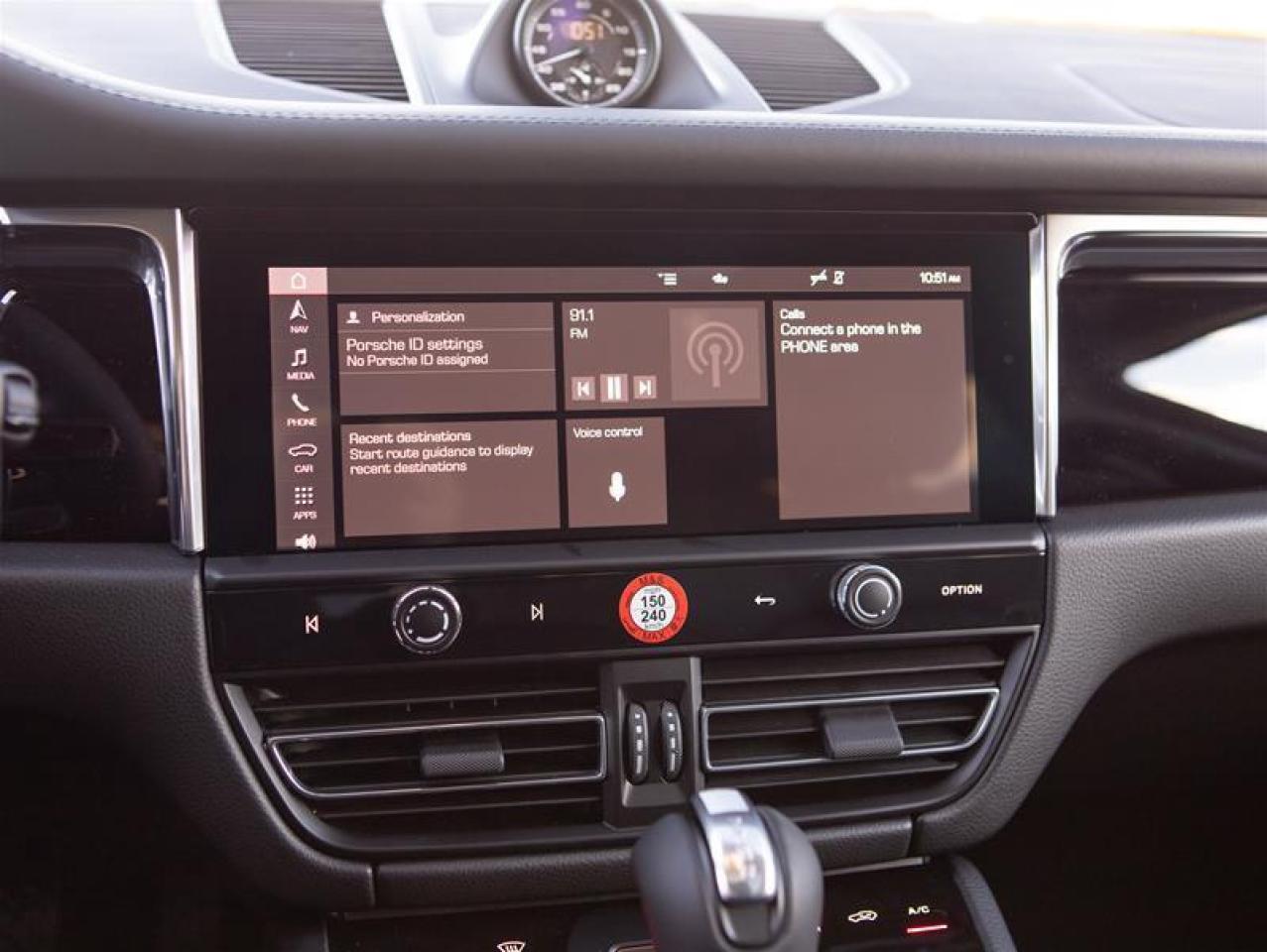 2026 Porsche Macan T AWD Photo