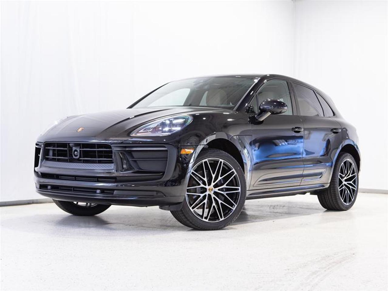 2026 Porsche Macan AWD Photo0
