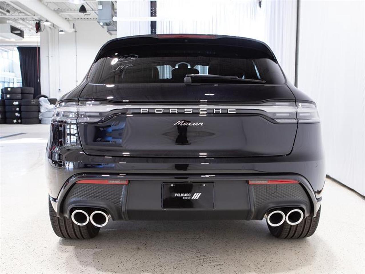 2026 Porsche Macan AWD Photo