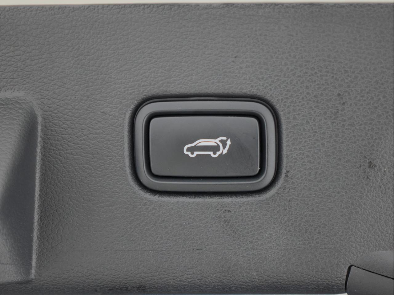 2025 Kia Sportage Plug-In Hybrid SX AWD   Blindview Monitor   Digital Cluster Photo