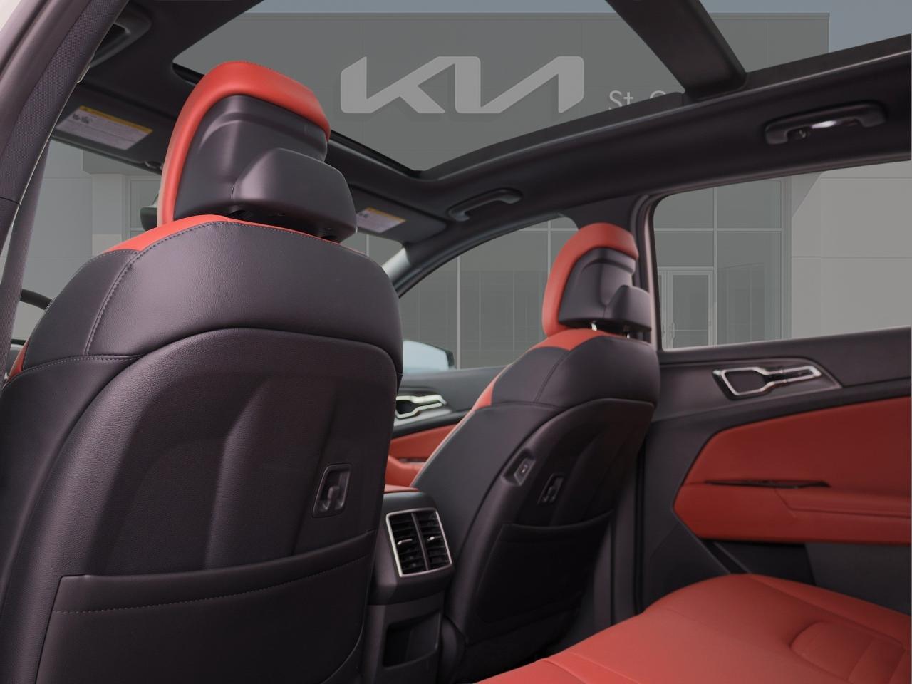 2025 Kia Sportage Plug-In Hybrid SX AWD   Blindview Monitor   Digital Cluster Photo