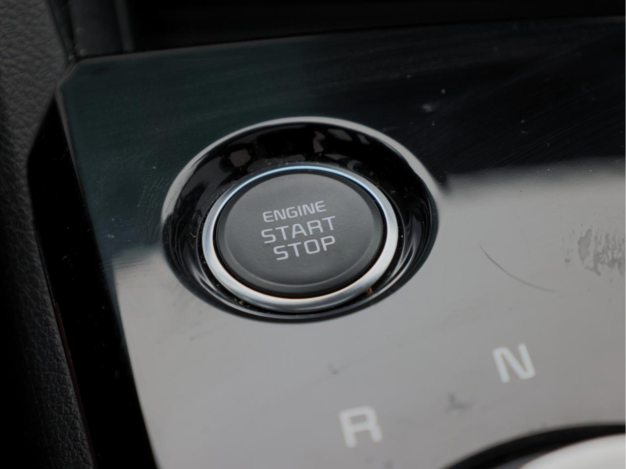 2025 Kia Sportage Plug-In Hybrid SX AWD   Blindview Monitor   Digital Cluster Photo