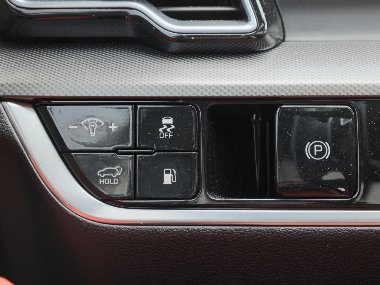 2025 Kia Sportage Plug-In Hybrid SX AWD   Blindview Monitor   Digital Cluster Photo