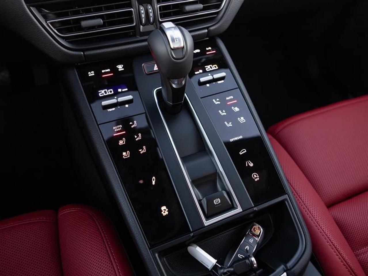 2026 Porsche Macan S AWD Photo