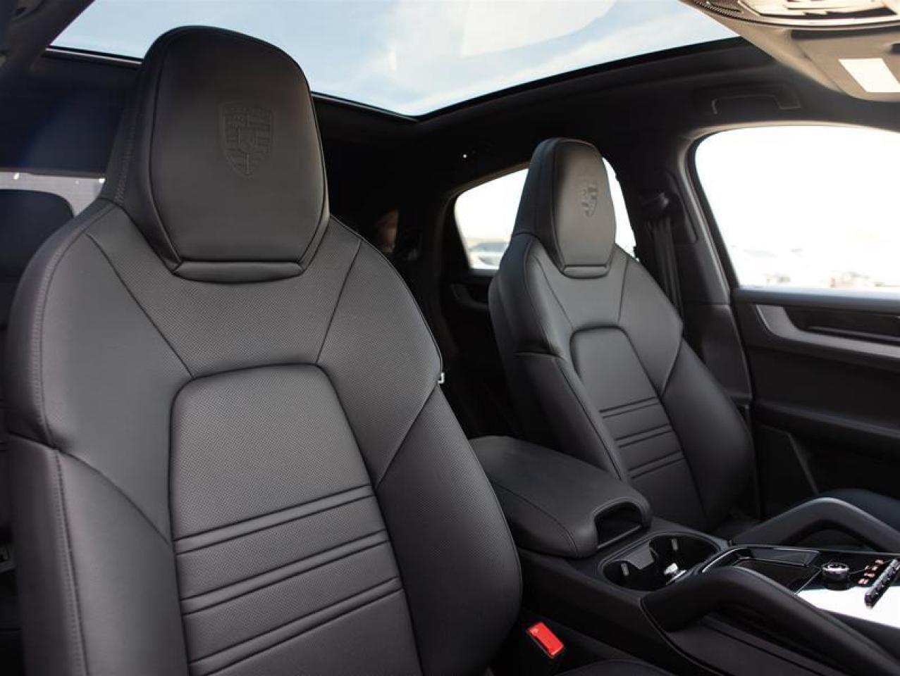 2026 Porsche Cayenne Coupe AWD Photo