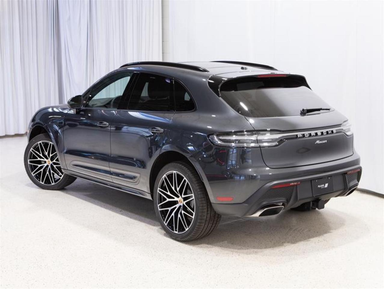 2026 Porsche Macan AWD Photo