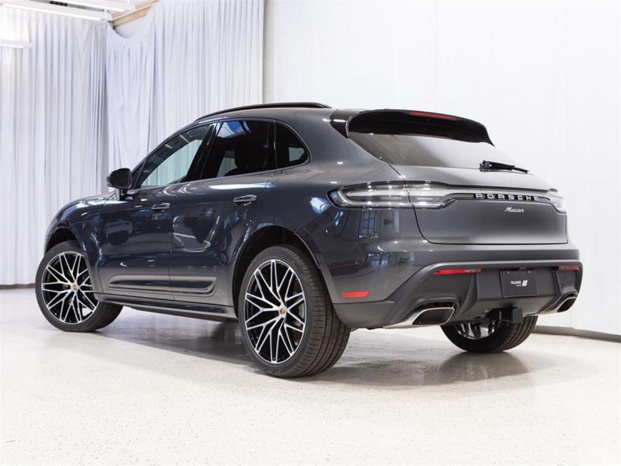 2026 Porsche Macan AWD Photo
