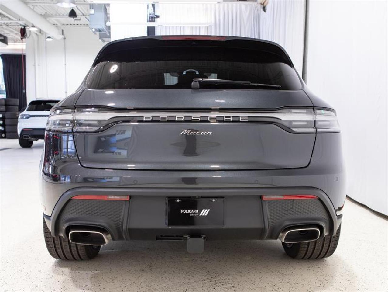2026 Porsche Macan AWD Photo